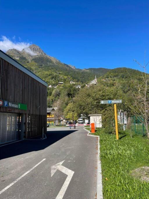 Allemond - Restful 2 Bed Apartment For Ski, Cycle & Family Eksteriør bilde