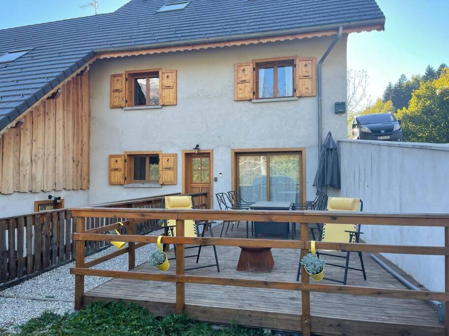 Allemond - Restful 2 Bed Apartment For Ski, Cycle & Family Eksteriør bilde